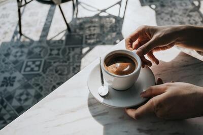 بهترین زمان خوردن قهوه برای داشتن سلامتی و انرژی بیشتر